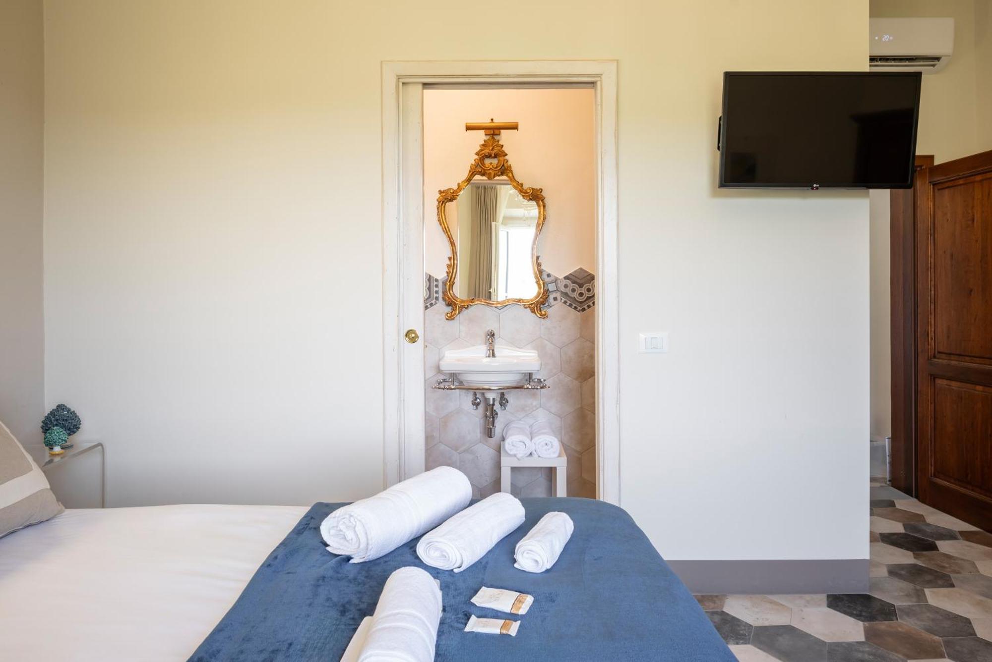 Idea Resort - Rooms&Apartments Vinci Luaran gambar